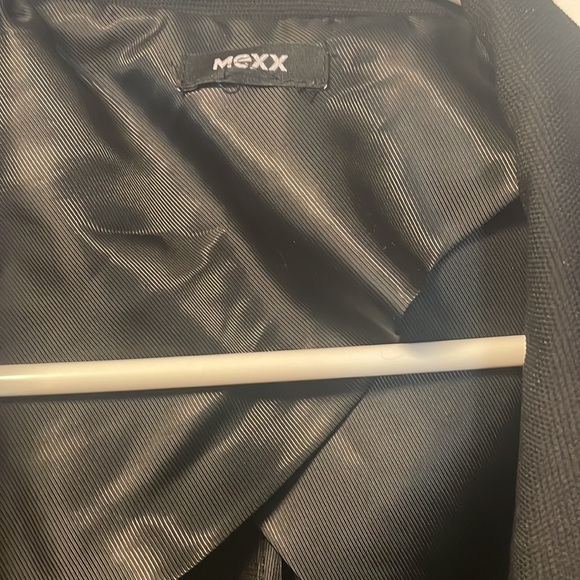 Fun and professional blazer - Picture 2 of 7